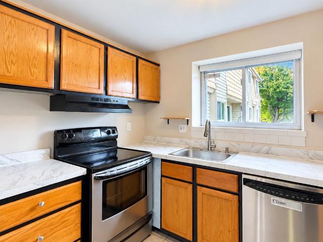12 Carillon Drive Unit B, Rocky Hill, US, CT