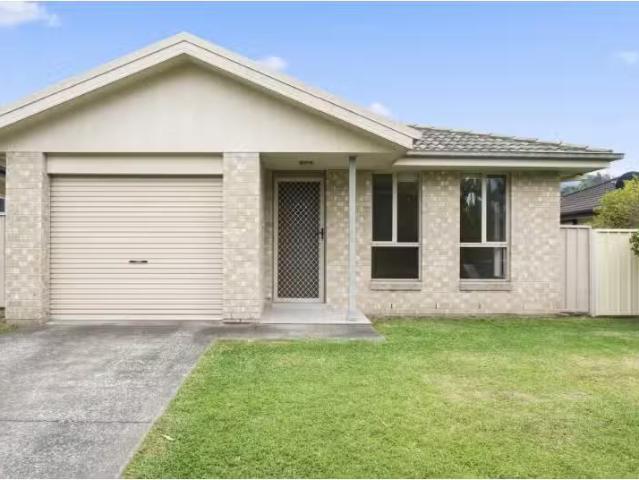 12 Carrall Close, Coffs Harbour House for rent Listed by Dani.