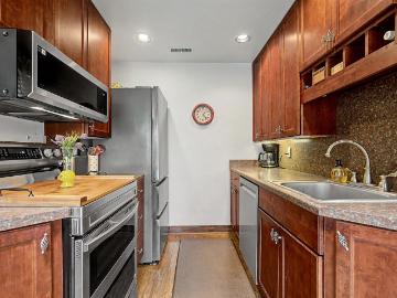12 Cedar Bluff Lane