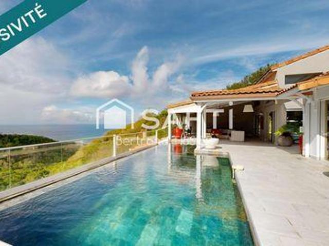 12 chambres, Sainte Rhône 97228 LS102759505