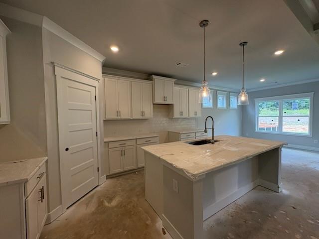 12 Commons Way