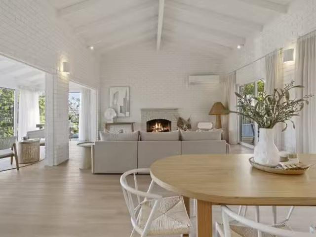 12 Coolabah Court, BANORA POINT House for rent Listed by Leas.