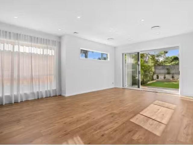 1/2 Cormack Street, Balgowlah Townhouse for rent Listed by Tr.