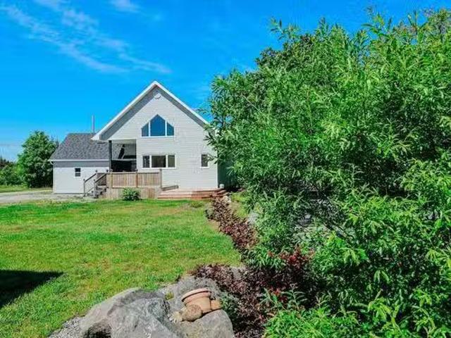 12 Clam Point Road, Clam Point, NS, B0W 1N0 house for sale.