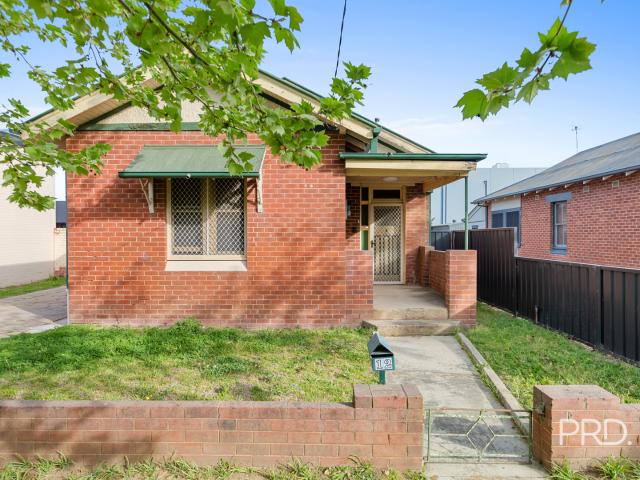 12 Crampton St, Wagga Wagga, NSW 2650
