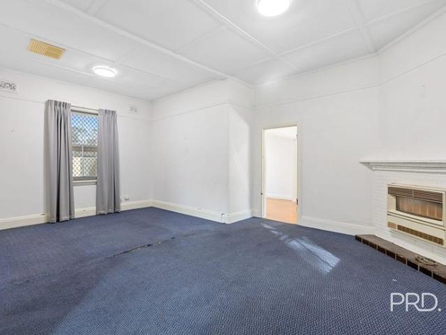 12 Crampton Street