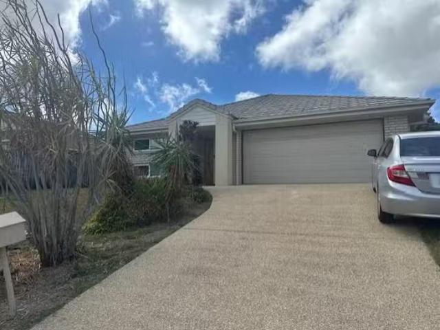 12 Crestview Crescent, Bucasia, QLD 4750