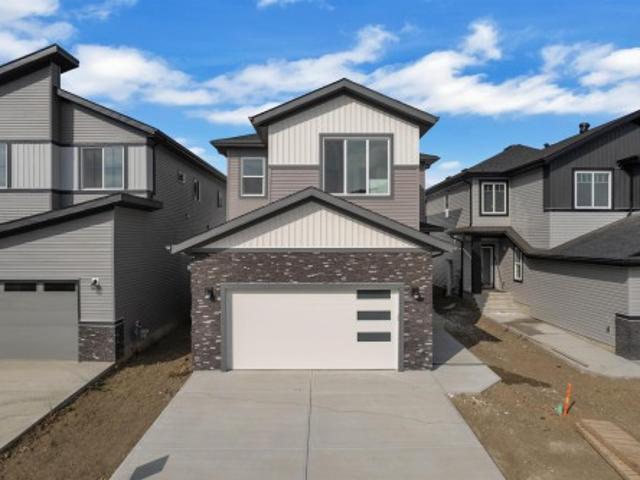 12 Dalquist Bay, Leduc, AB, T9E 1N7 house for sale | Listing ID E4496 | Royal LePage