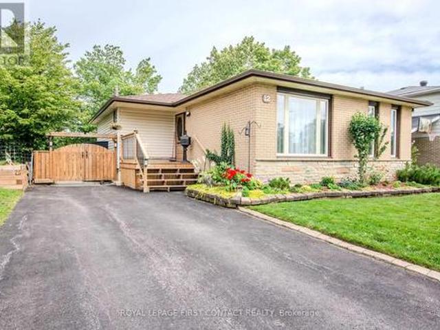 12 Daphne Crescent, Barrie, ON, L4M 2Y8 house for sale | Listing ID S13774 | Royal LePage