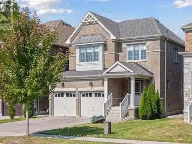 12 Deer Pass Road, East Gwillimbury, ON, L9N 0S5 house for s.