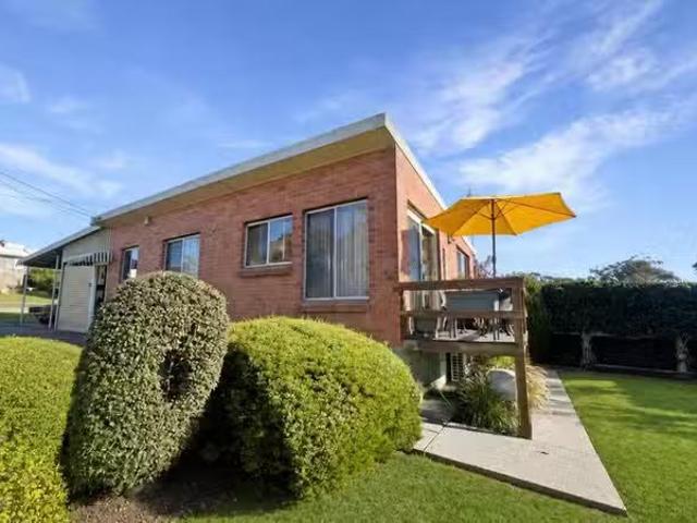 1/2 Doric Grove, ST HELENS, TAS 7216 House for Rent