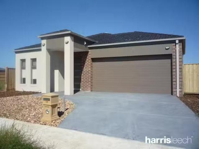 12 Dune Street, Point Cook, VIC 3030