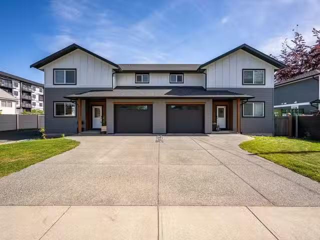 1/2 Duplex for sale in Campbell River, A 2251 Dalton Rd, 1033979