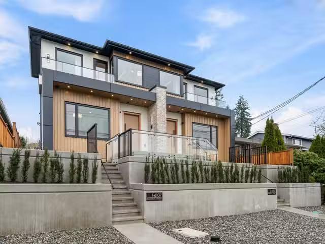 1/2 Duplex for sale in Burnaby, Burnaby South, 1 6107 Patrick.
