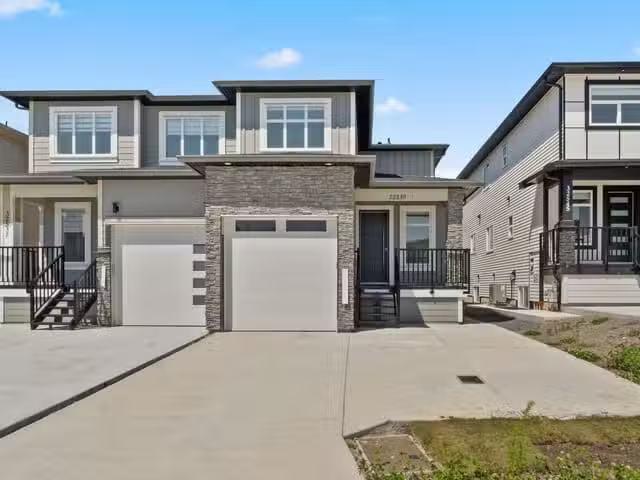 1/2 Duplex for sale in Mission, Mission, 32539 Higginbottom Co.