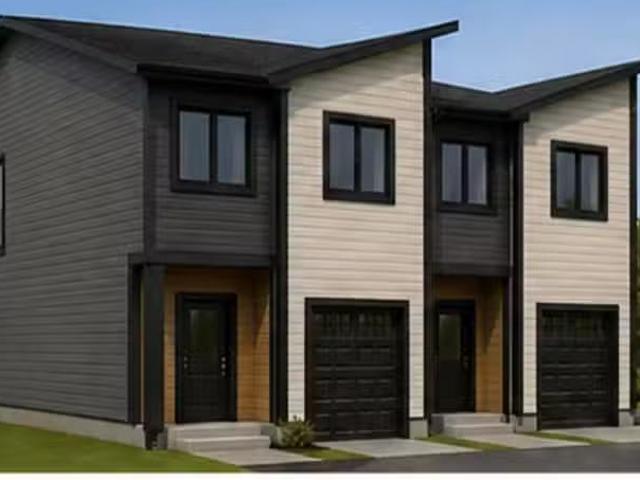 1/2 Duplex for sale in Terrace, Terrace, 1 4005 Thomas Street.