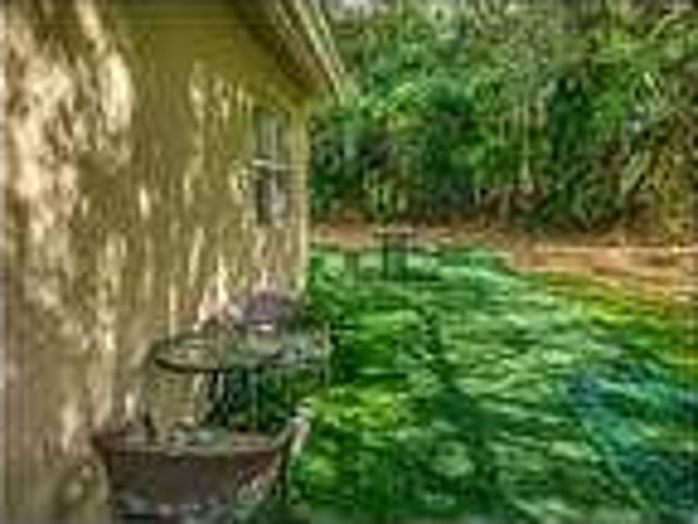 1/2 duplex vacation rental