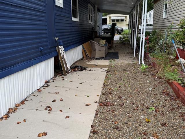 12 E Buddy Street 12