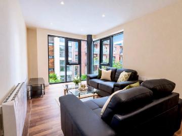 12 Ecco, 3 bedroom, Apartment