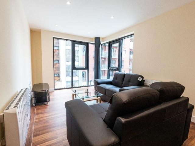 12 Ecco, 3 bedroom, Apartment