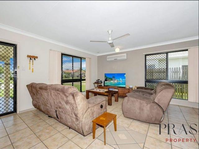 12 Earl Circuit, Kirwan Spacious Family Living Close to It All