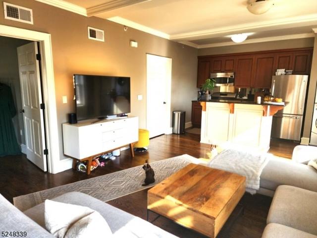 12 Elm St Unit 2B, Morristown Town, US, NJ
