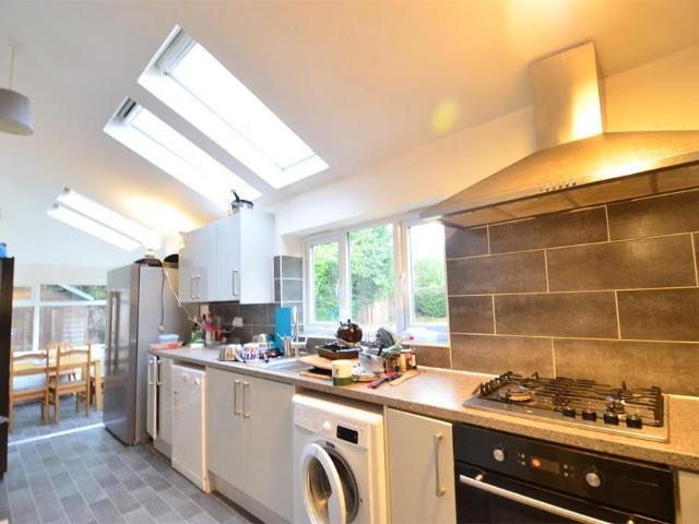 12 Elmdon Road, Stirchley, B29 7LF, United Kingdom | 8 bed house for rent #134074449 | Rentberry