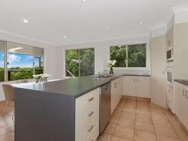 12 Eliza Fraser Crt, Terranora House for rent Listed by Tweed.