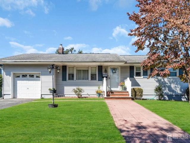 12 Emma Pl, Piscataway, NJ 08854