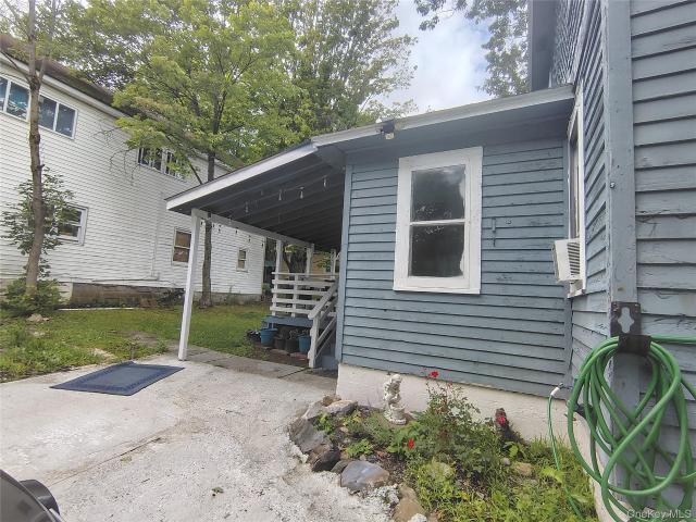 12 Emma Street