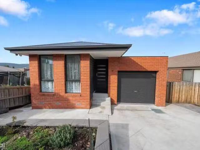 12 Emmaline Court, Rokeby, TAS 7019