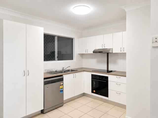 12 Eton Court Burdell, QLD 4818