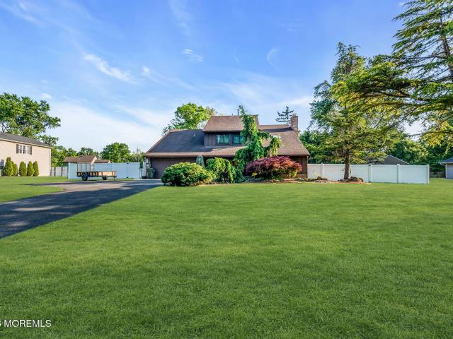 12 Ethan Allen Road