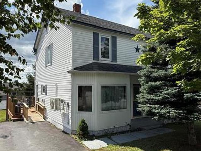 12 Exploits Avenue, Grand Falls Windsor, NL, A2A 1M2 house for sale | Listing ID 1301 | Royal LePage