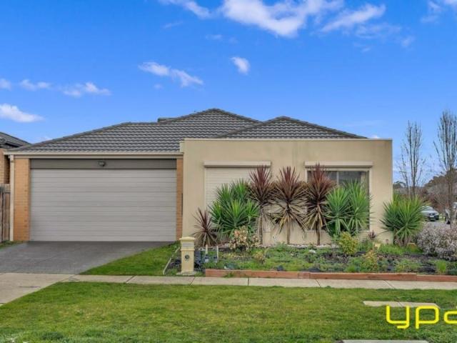 12 Ferrari Drive, CRANBOURNE EAST