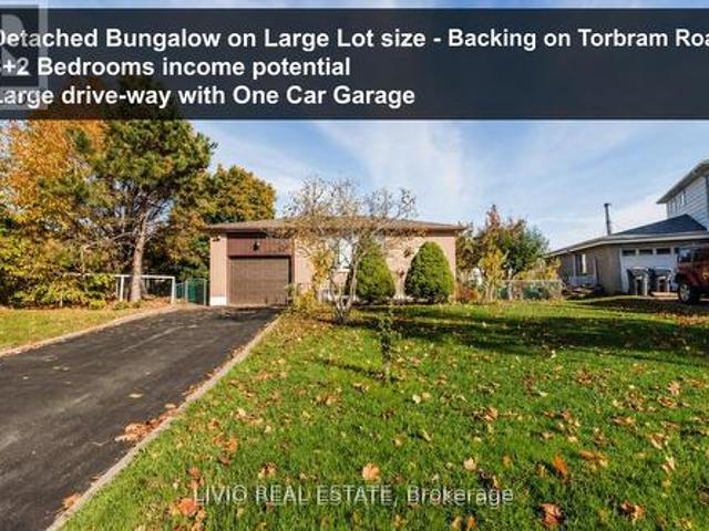 12 Finsbury Drive, Brampton, ON, L6T 3P9 house for sale | Listing ID W13159 | Royal LePage