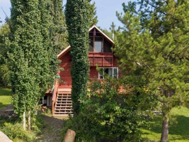 12 First Ave, Rural Parkland County, AB, T0E 0V0 house for sale | Listing ID E4505 | Royal LePage