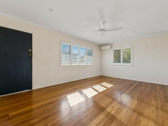 12 Flockton Street, Stafford Heights QLD, Belconnen