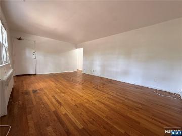 12 Gainesborough Terrace # 1B