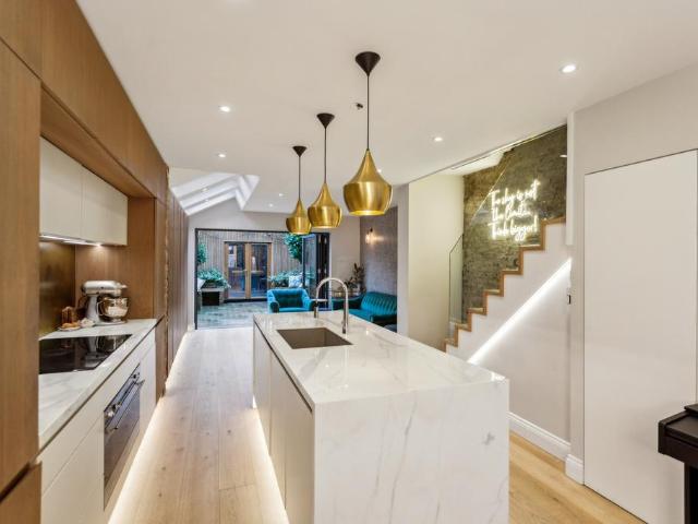 12 Galton Street, London, W10 4QN, United Kingdom | 4 bed townhouse for rent #139070213 | Rentberry
