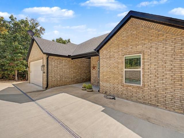 12 Gibson Lane