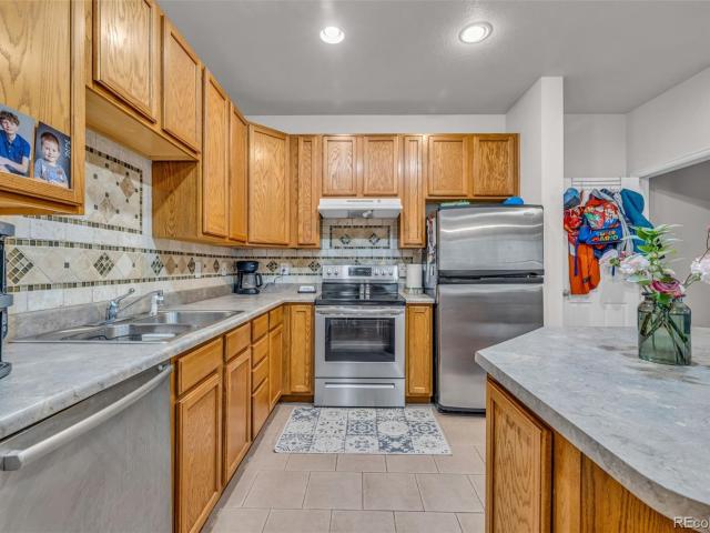 12 Golden Eagle Parkway