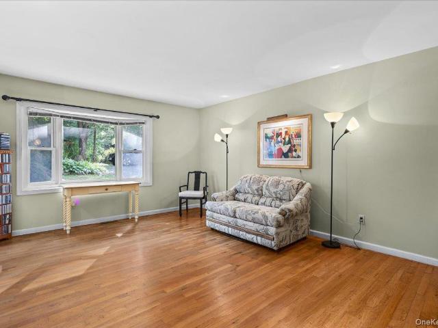 12 Gordon Avenue