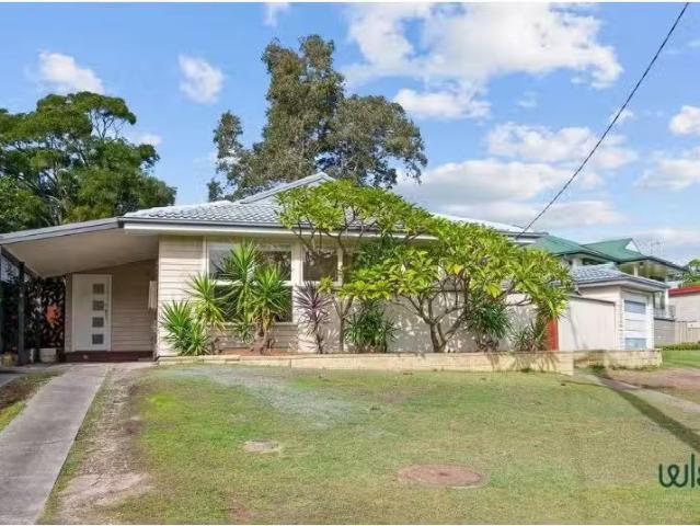 12 Granada Avenue, Macquarie Hills House for rent Listed by R.