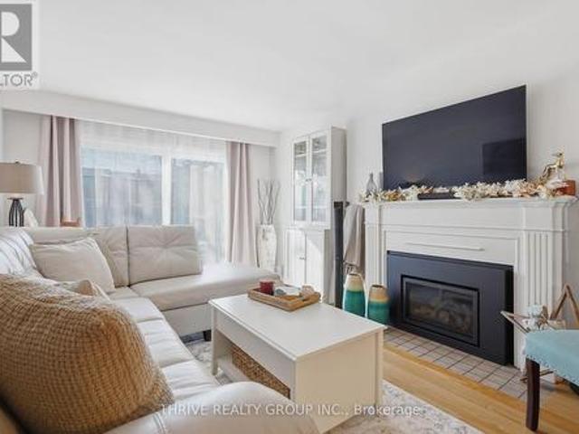 12 Guildwood Walk, London North M, ON, N6H 3X2 townhouse for sale | Listing ID X13638 | Royal LePage
