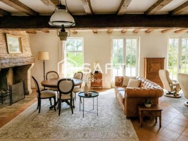 12 ha avec maison et vues imprenables