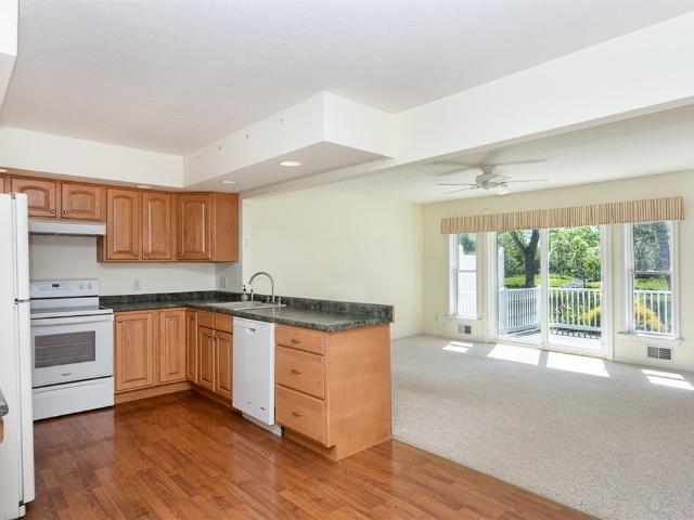 12 Hawthorn Circle