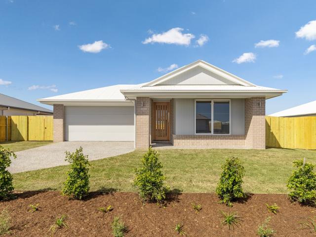 12 Helvig Circuit, PIALBA, QLD 4655