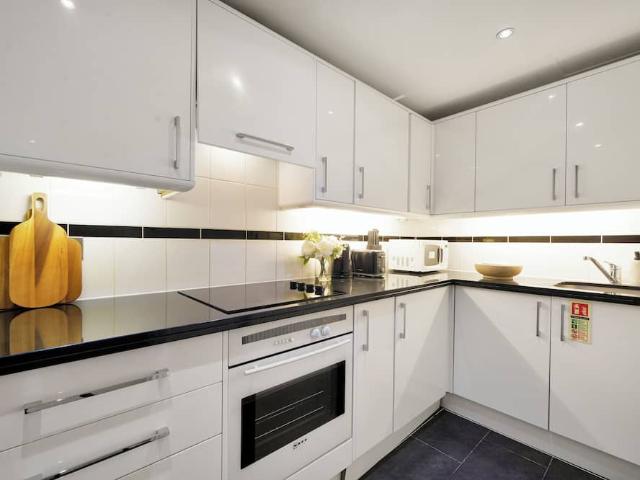 12 Hertford St | Studio apartment for rent #165116093 | Rentberry