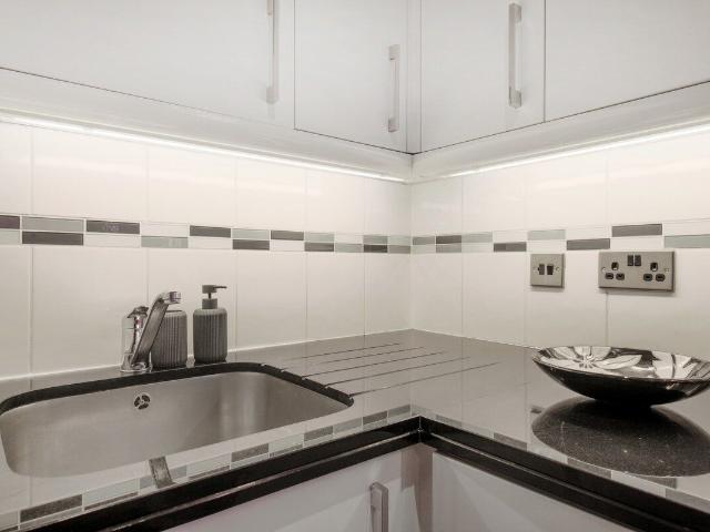 12 Hertford Street, London W1J, 1 bed flat to rent, £6,500 pcm | PrimeLocation